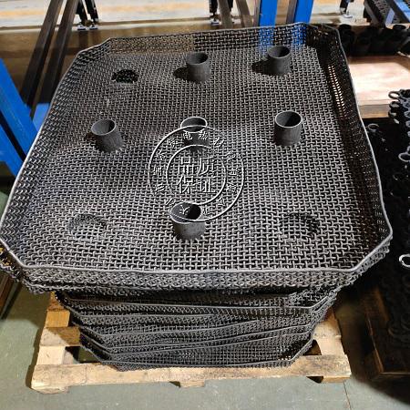 Welding heat resistant tray